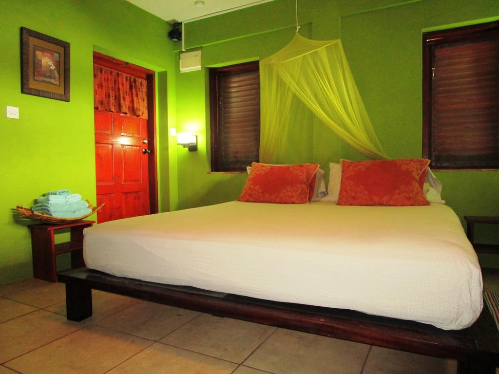 The Sweet Retreat Hotel Port Elizabeth Room photo